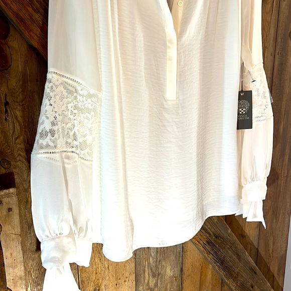 Vince Camuto Women’s Blouse - New with tags - Picture 5 of 6
